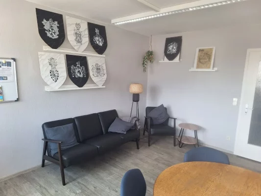 grauer raum 2